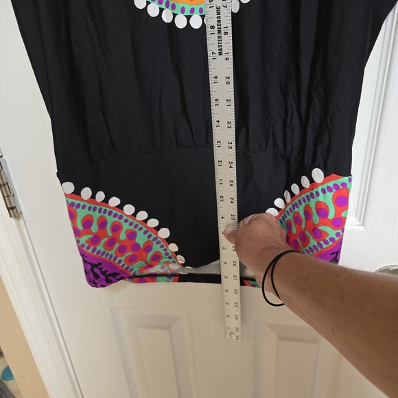 Trina Turk Shirt Top Womens Medium Black Colorful Oversized‎ Stretch Made in USA - Picture 3 of 6